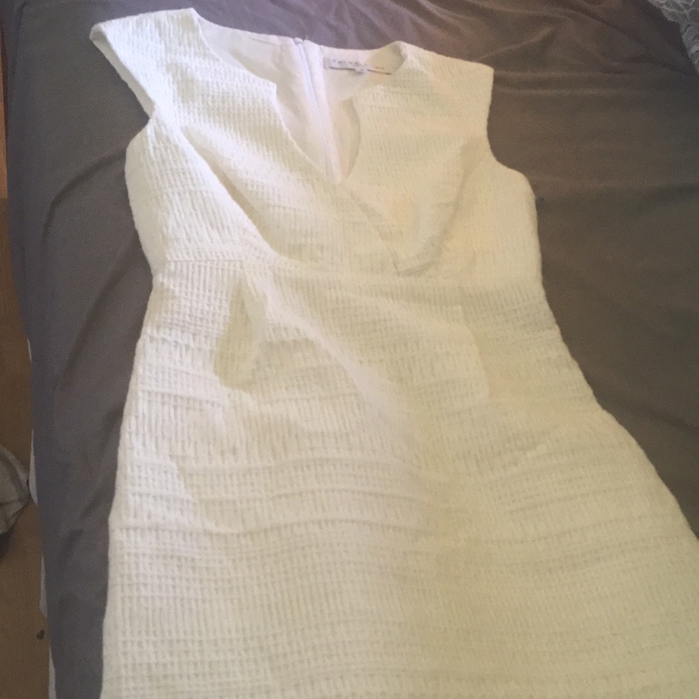 White size 4 Tina Turk dress